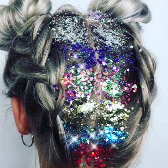 Glitter - Picture 4 of 5